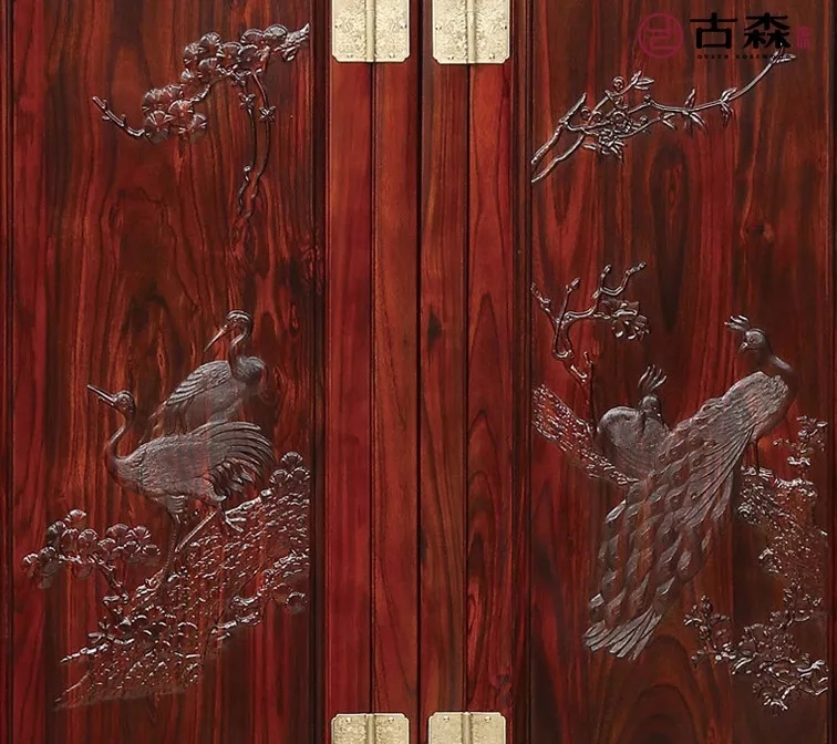 古森红木家具上精美的雕刻图案