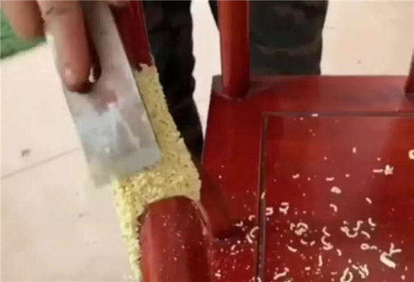 抖音爆火的泡面修复红木家具